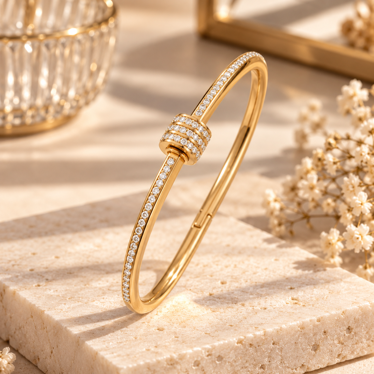 Screw Sparkling Zirconia Bangle
