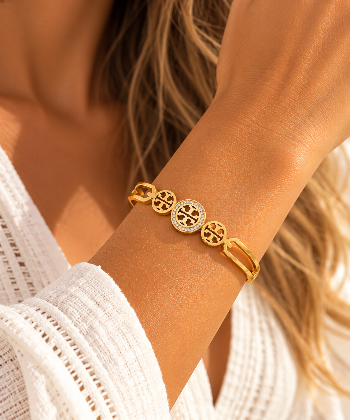 Golden Zircon Circle Bangle