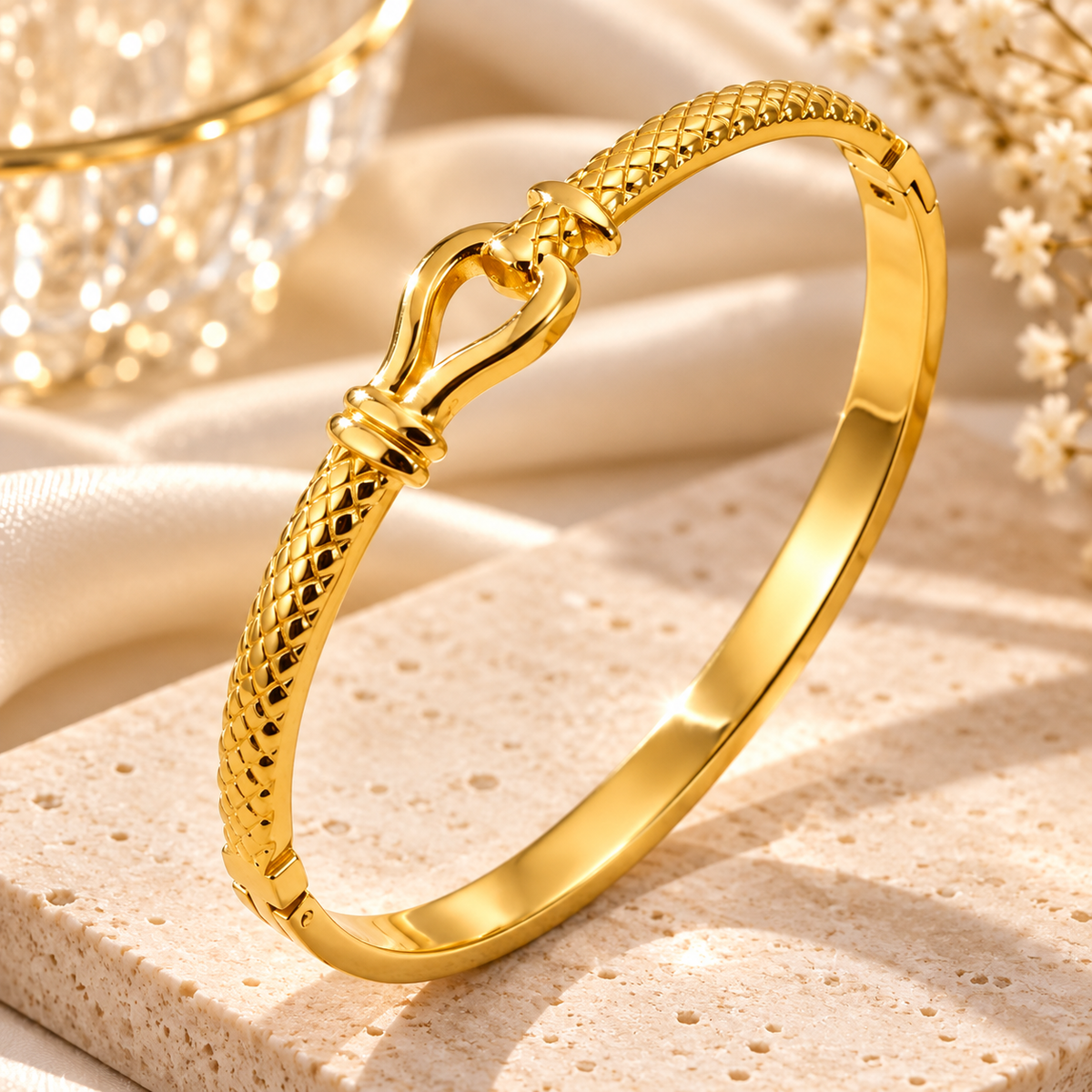 Elegant Horseshoe Buckle Bangle – Gold & Silver