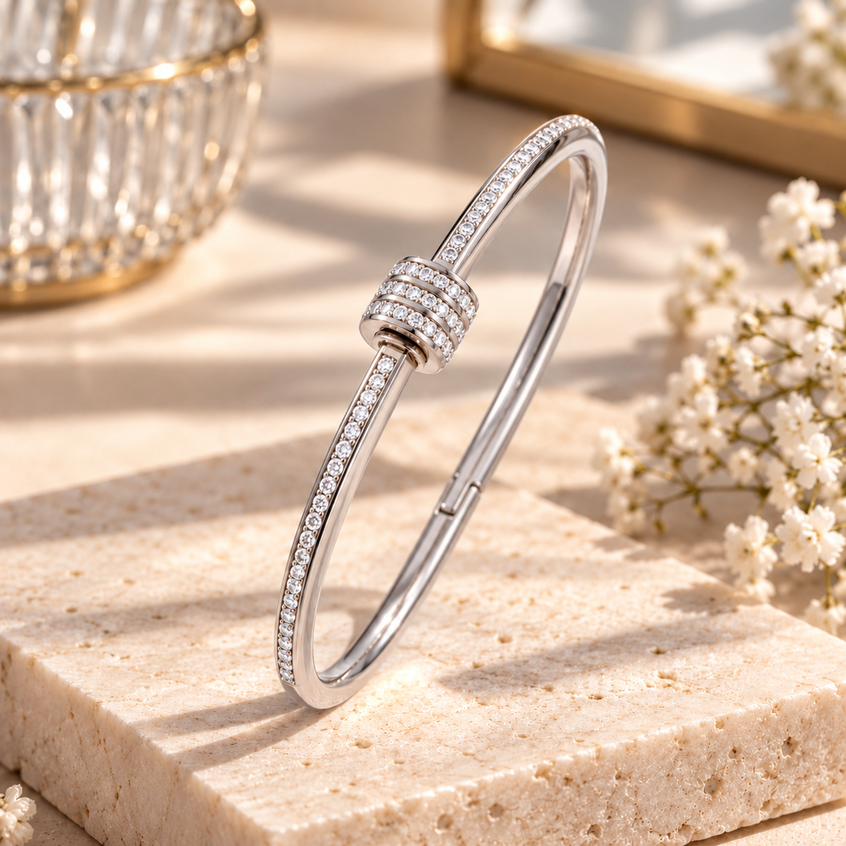Screw Sparkling Zirconia Bangle